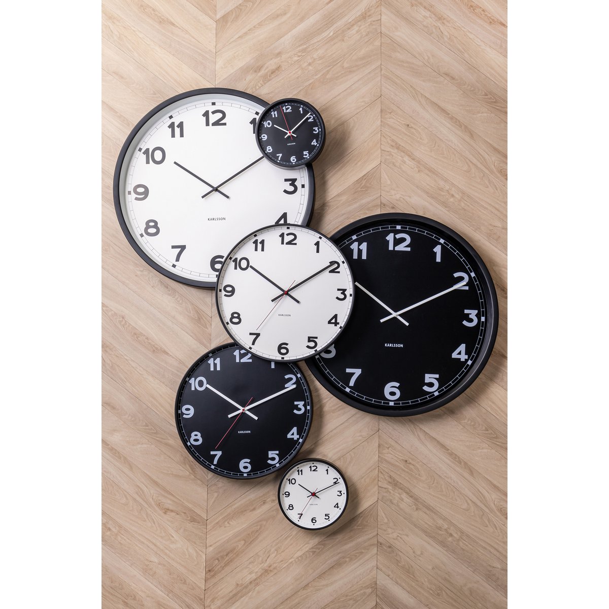 Timeless Handmade Wall Clock - Artisan Crafted Luxury Design