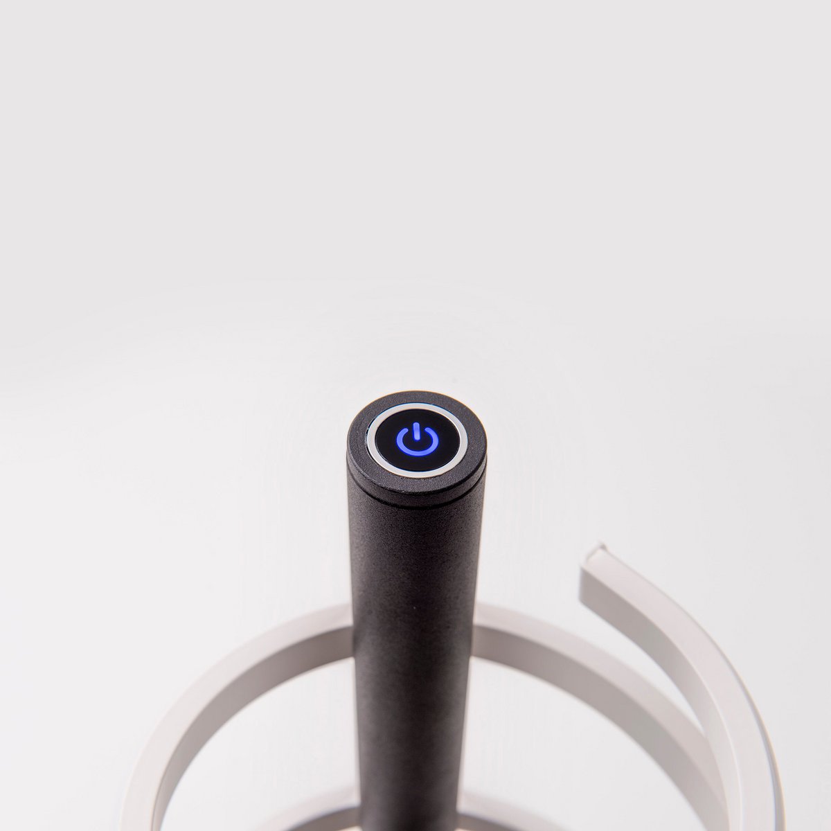 Timeless Luxury Handmade LED Floor Lamp for Artisan Design