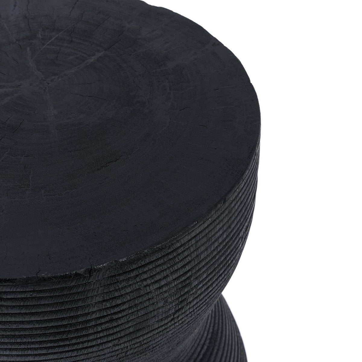 Kotoran black suar stool