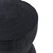 Kotoran black suar stool