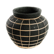 Handcrafted Black Belly Vase – Timeless Artisan Design