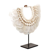 Timeless Luxury Handmade Shell Necklace with Artisan Design