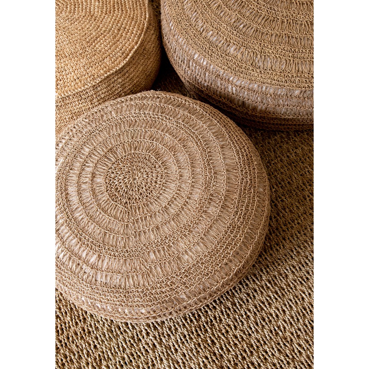 Flores raffia pouf